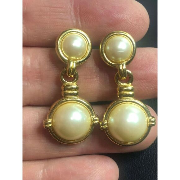 2560 Monet Gold tone faux pearl dangle drop Earrings - Picture 1 of 2